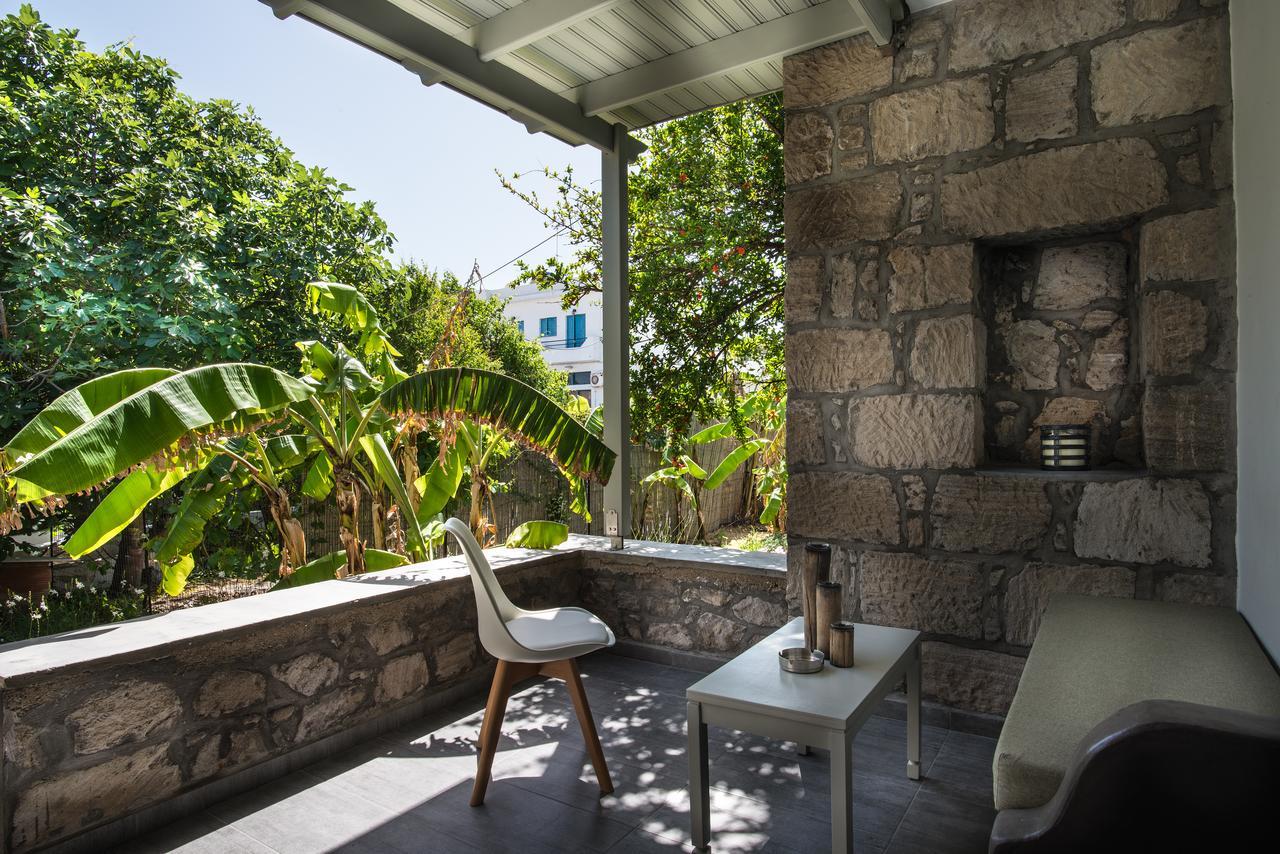 Aparthotel Melagrana à Adámas Extérieur photo